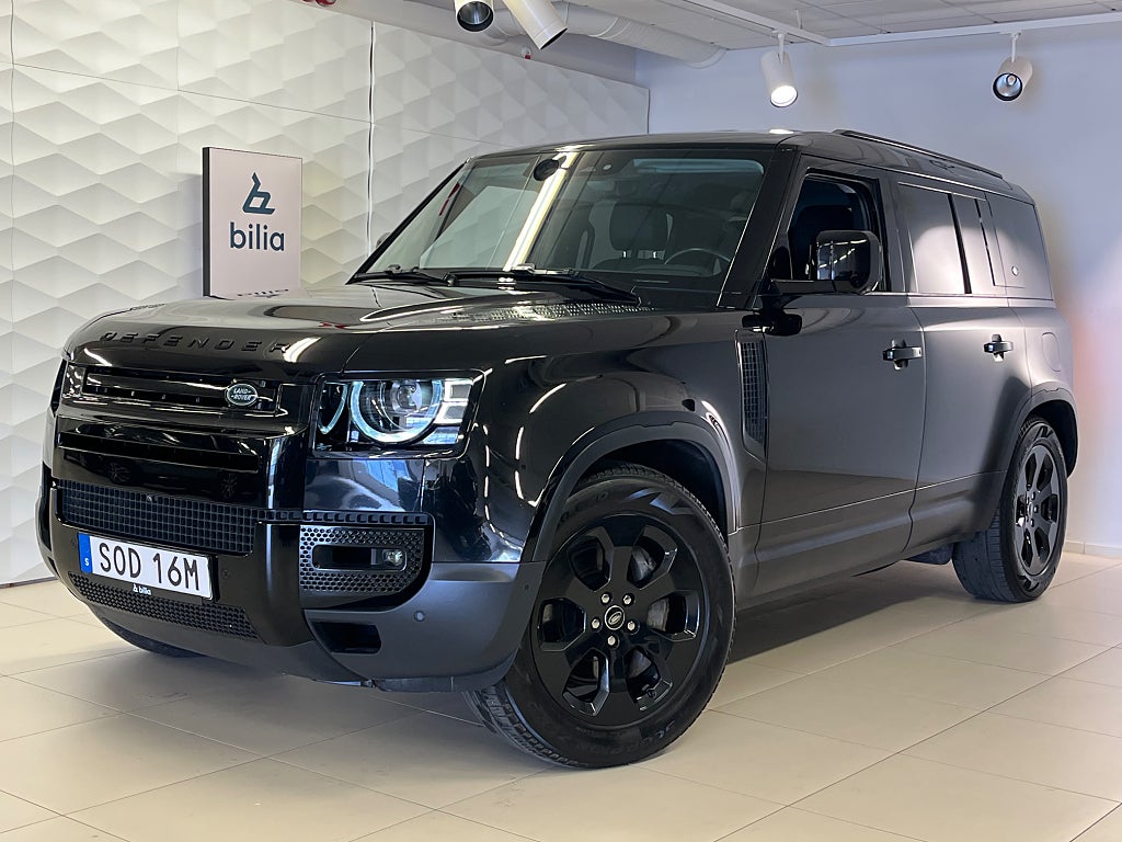 Land Rover Defender 110 P400e SE / Black Pack / Drag