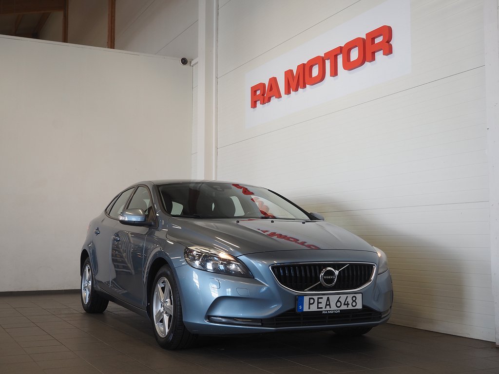 Volvo V40 T2 122hk Kinetic Business Klimatpkt B-Värm Farthål 2017