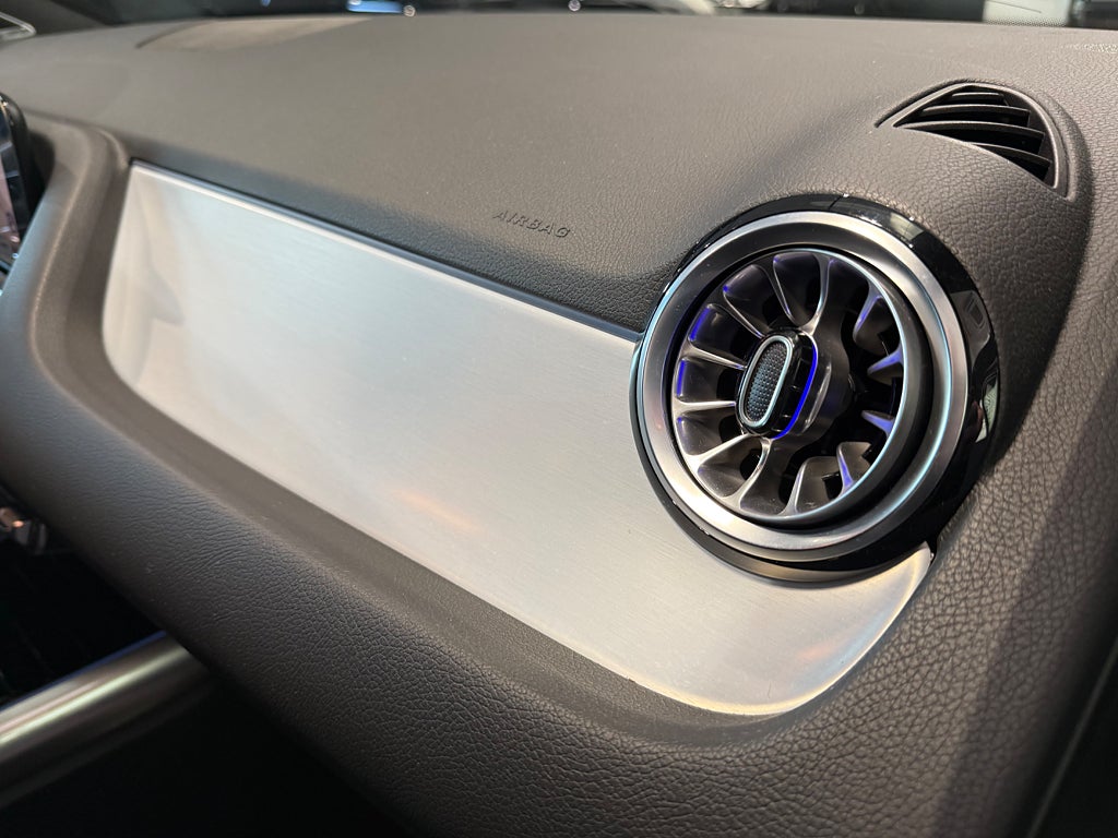 Mercedes-Benz GLA 200 AMG Drag Premium Burmester - bild 28