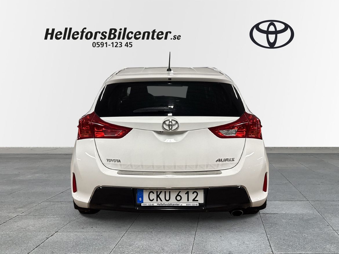 Toyota Auris 2015, bild 4/10
