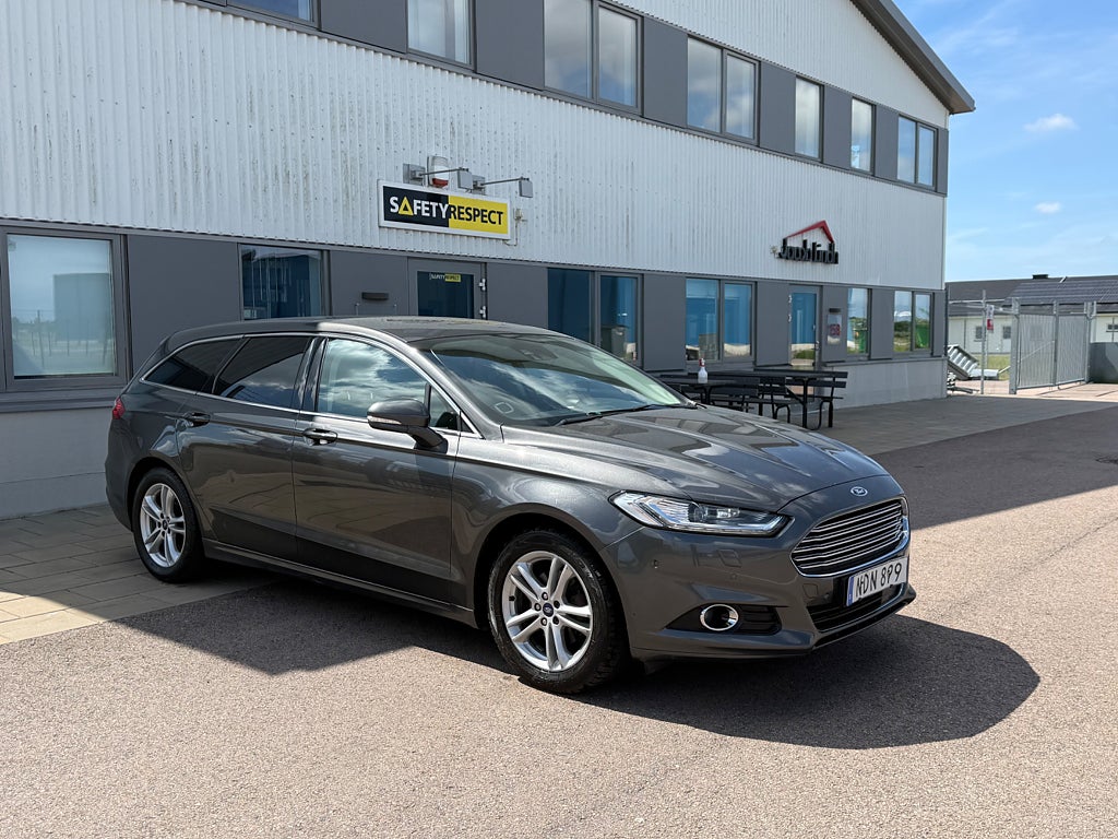 Ford Mondeo Kombi 2.0 TDCi Powershift ** Automat ** Ny servad 