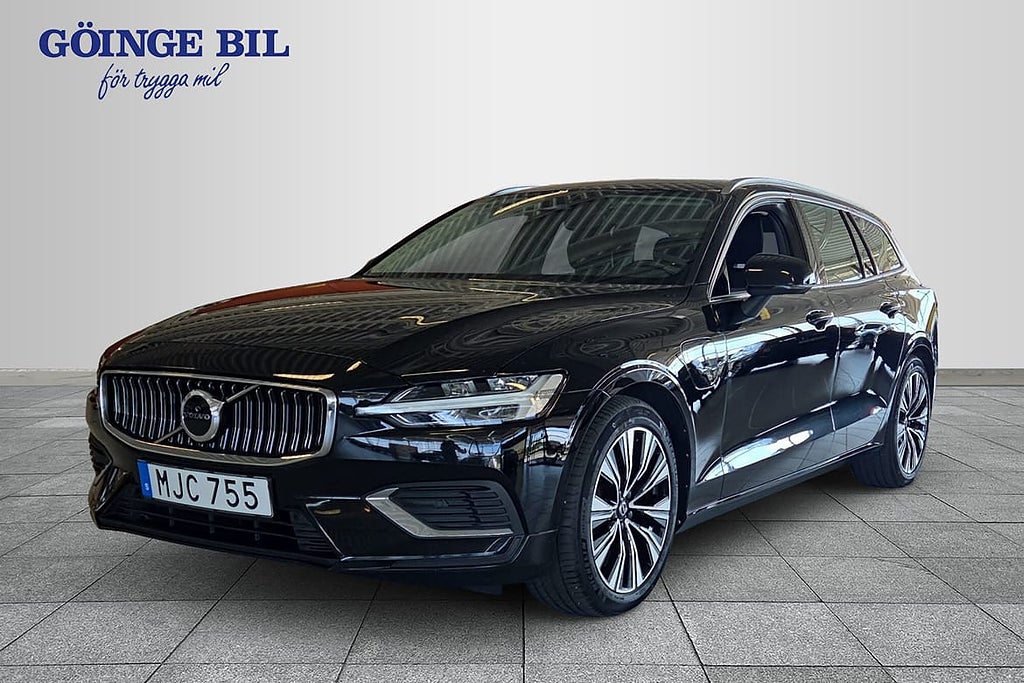 Volvo V60 Recharge T6 Core Edition Drag/ Navi/ Kamera/ Ca...