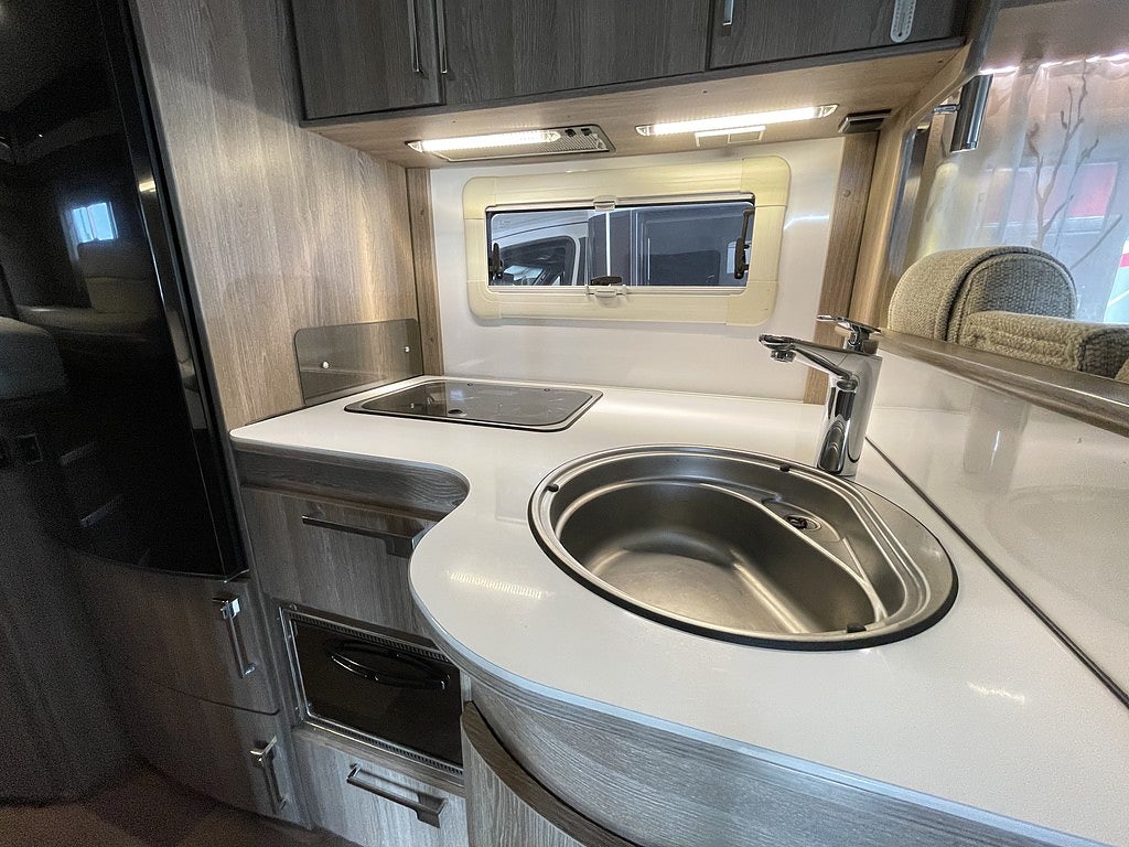 Kabe TMC 740 LGB /ALDE/B-körkort/Solcell/Långbäddar/Garage/Backkamera - Kabe