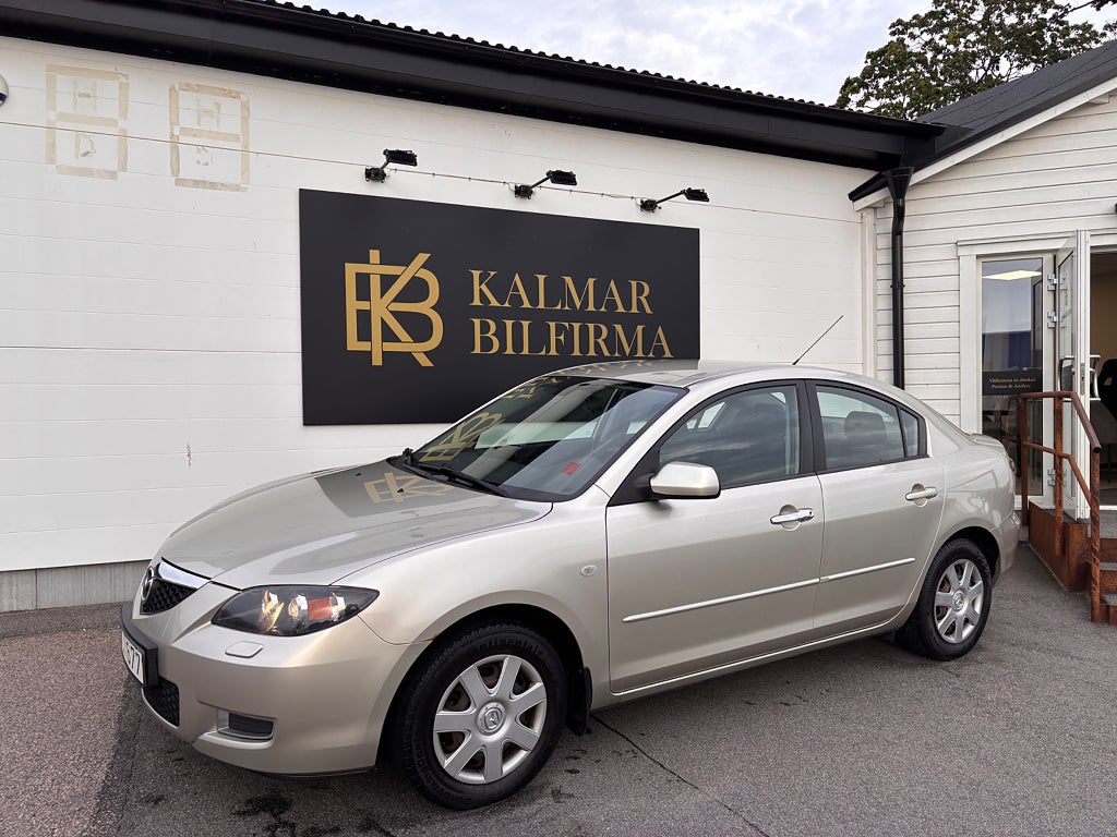 Mazda 3 Sedan 1.6 MZR Touring, Låga mil, AC