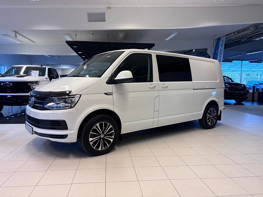 Volkswagen Transporter Kombi T32 TDI 200 4M DSG *2,95% RÄNTA*