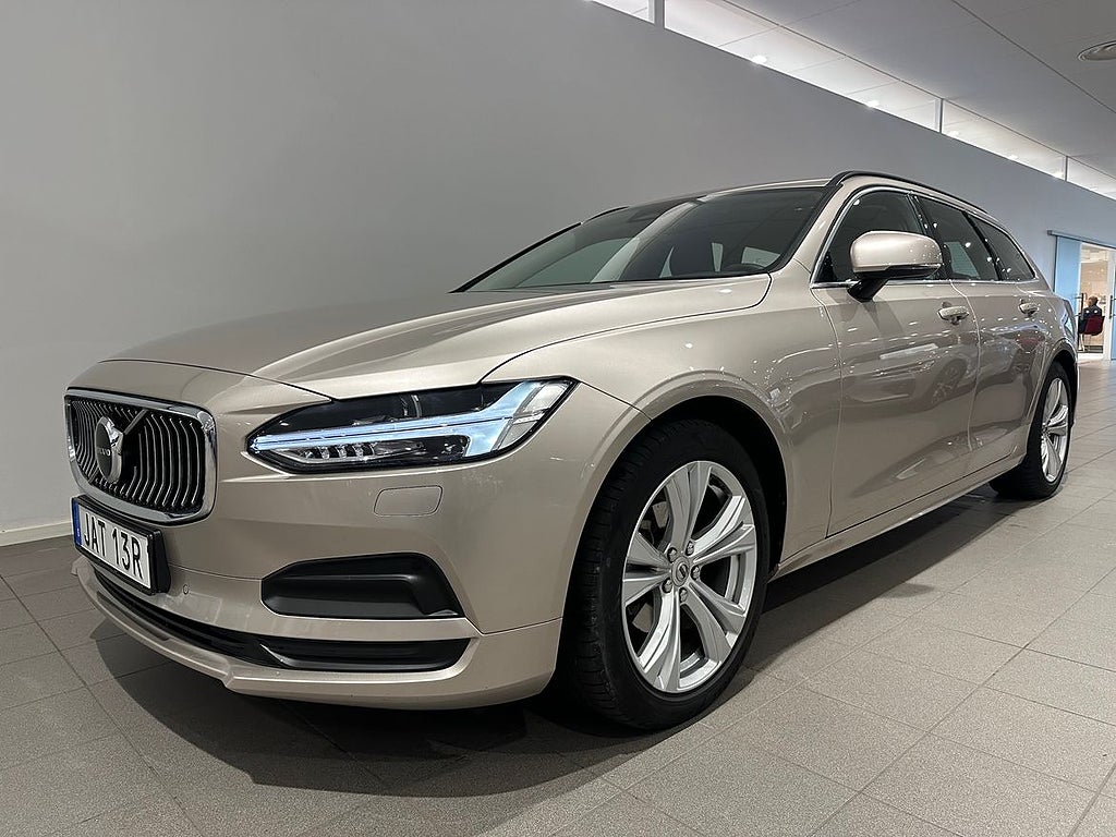 Volvo V90 B4 Bensin Core / Backkamera / Navigation / Sens...