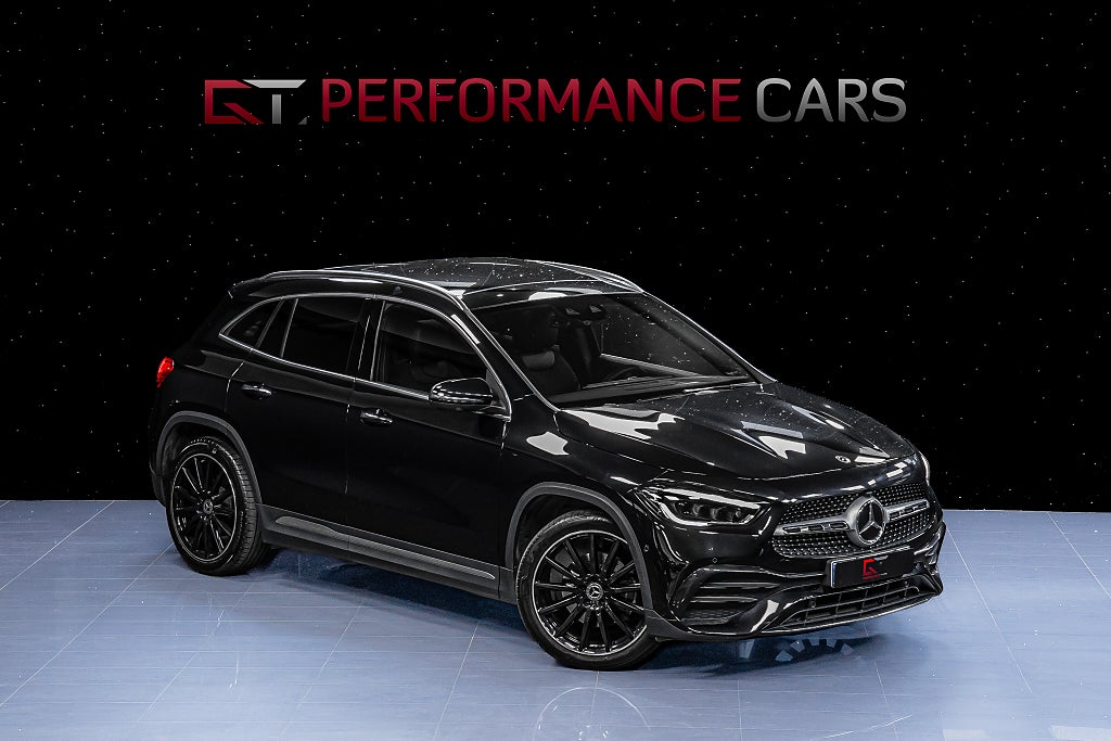 Mercedes-Benz GLA 220 d 4MATIC AMG Pano ACC HuD Kolfiberoptik 20" Matrix