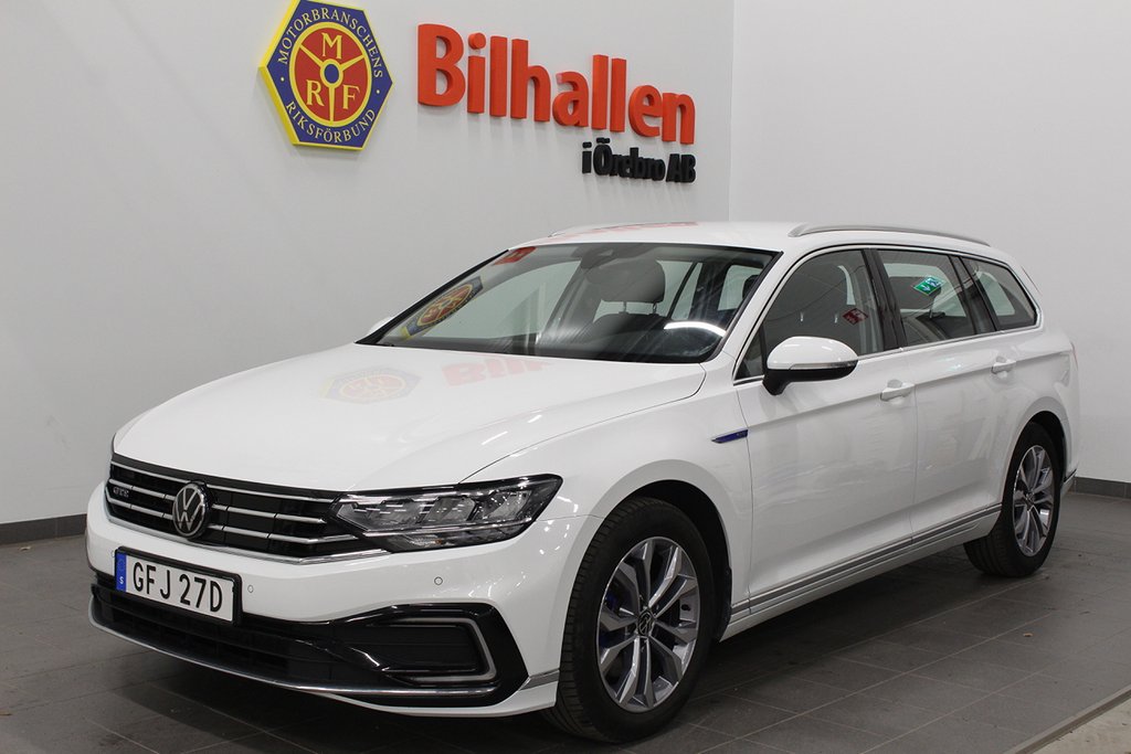 Volkswagen Passat Sportscombi GTE 1.4 TSI Drag Kamera Navi