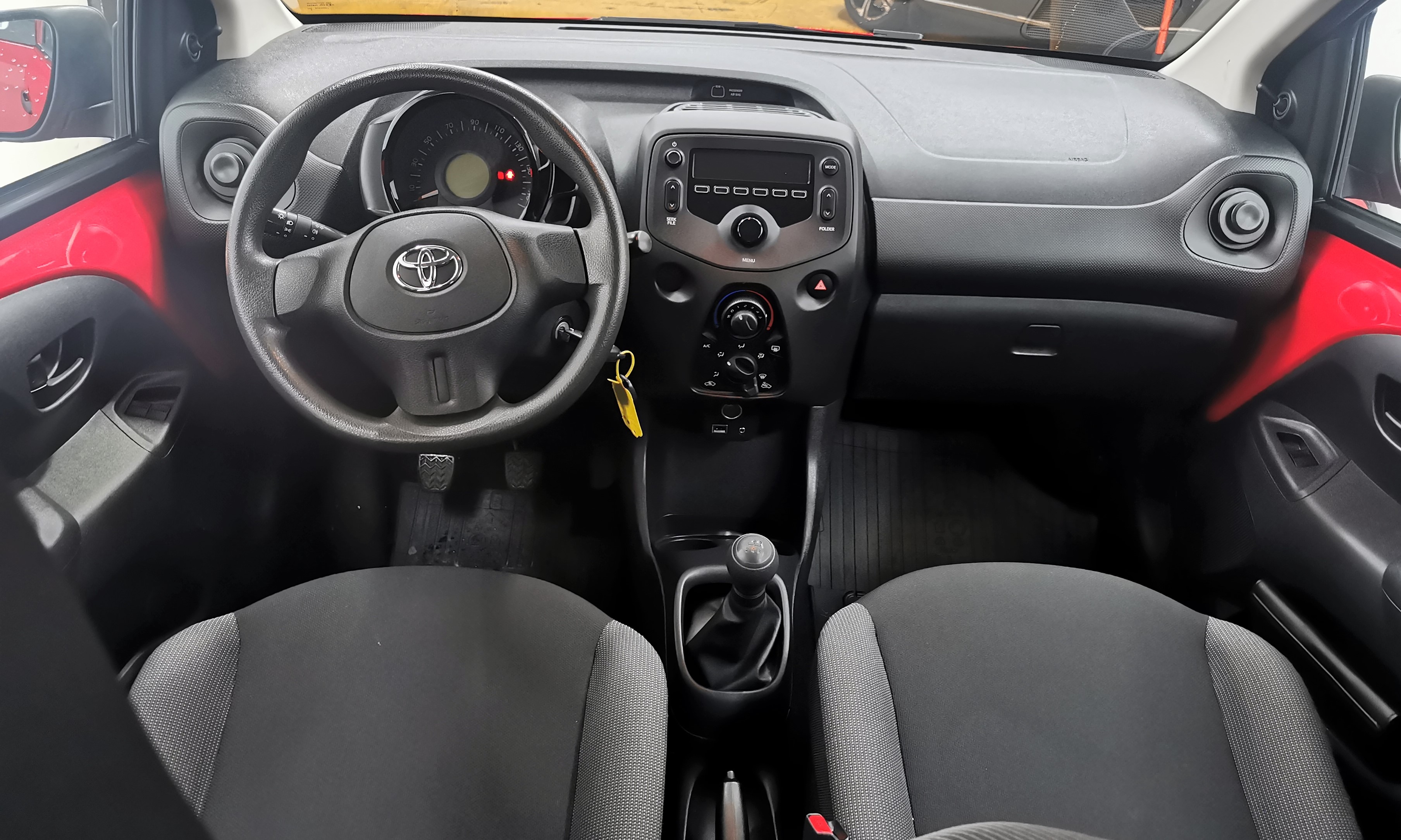 Toyota Aygo 2016, kuva 6/38