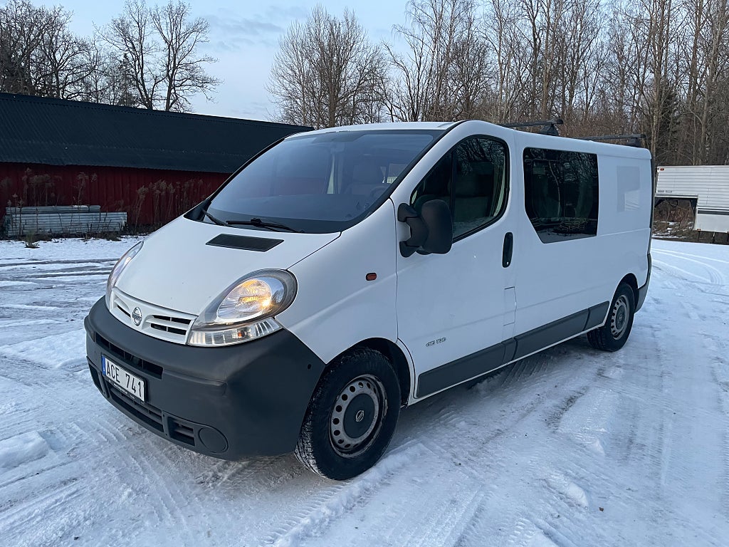 Nissan Primaster 2.5 Dci 140 dubbelhytt 5 Sitsig Nybesiktad 
