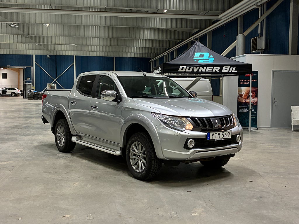 Mitsubishi L200 Dubbelhytt 2.4 4WD Värmare Drag Flaklock