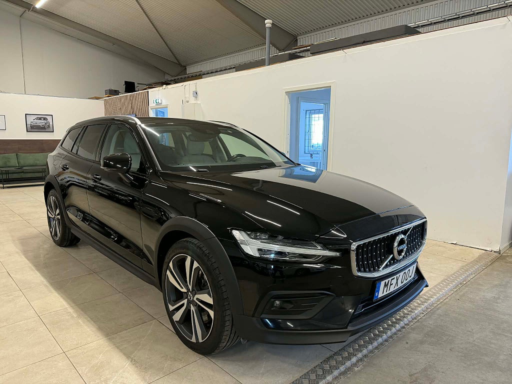 Volvo V60 Cross Country B4 AWD Automat Skinn GPS Euro 6