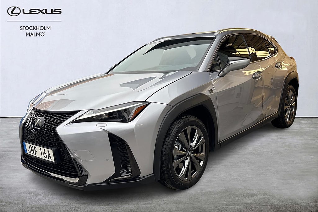 Lexus UX 300h F Sport Design 199hk P-värm Navi Biliadays26