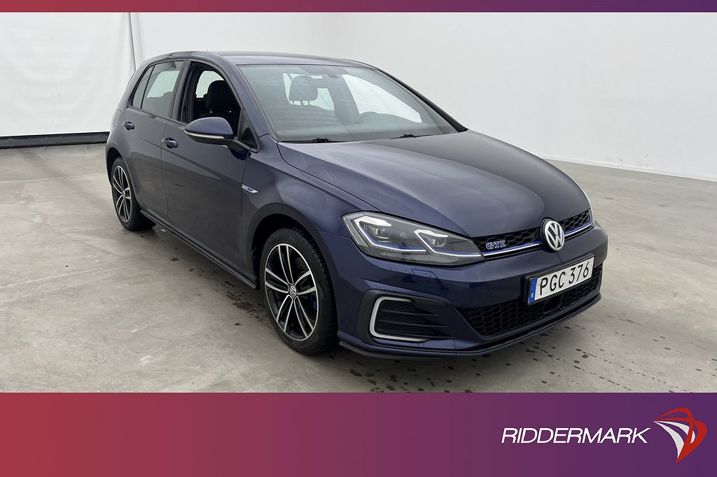 Volkswagen Golf GTE 204hk P-Värmare Kamera CarPlay Drag