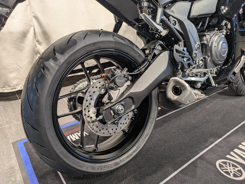 Yamaha YZF-R7 Tech Black / Räntekampanj 3,45% / Omgående lev!