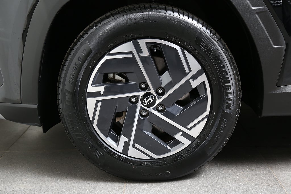 Hyundai Tucson *Essential MHEV 1.6 T-GDI Automat Navi Kamera 2025