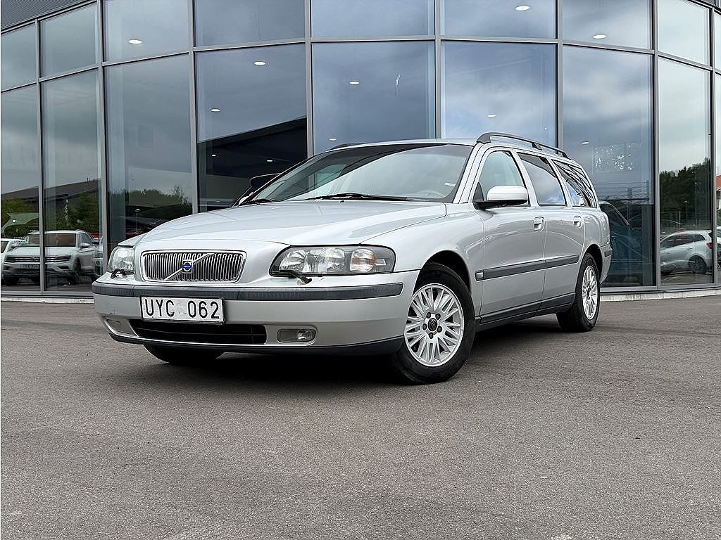 Volvo V70 Volvo V70 2.4 170hk / Dragkrok / Nybes / Nyservad