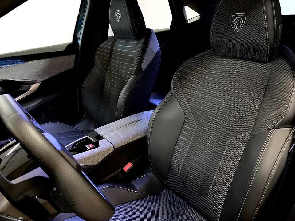 Bild på Peugeot 3008 GT Hybrid 145hk Aut B-KAMERA CARPLAY