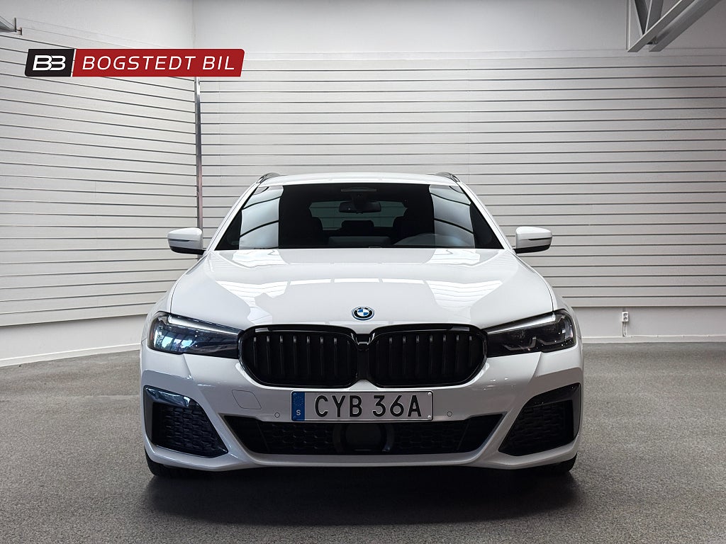 BMW 530e xDrive Touring 292hk M-Sport | Drag
