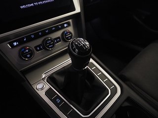 Kombi Volkswagen Passat 17 av 23