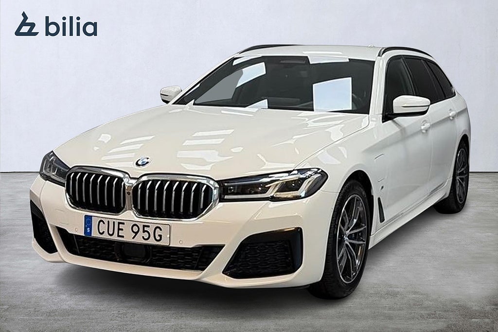 BMW 530e xDrive Touring /M Sport/El-stolar/HuD/360 kam/H&K