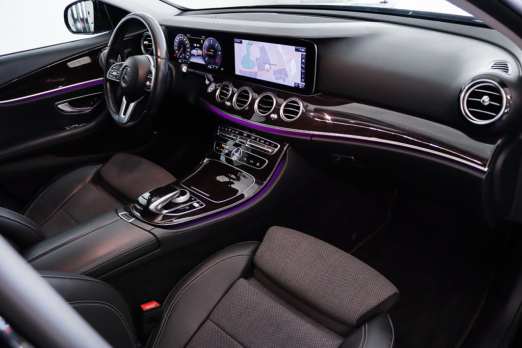 Mercedes-Benz E 220 d 4MATIC Widescreen Burmester Night Värmare Navi