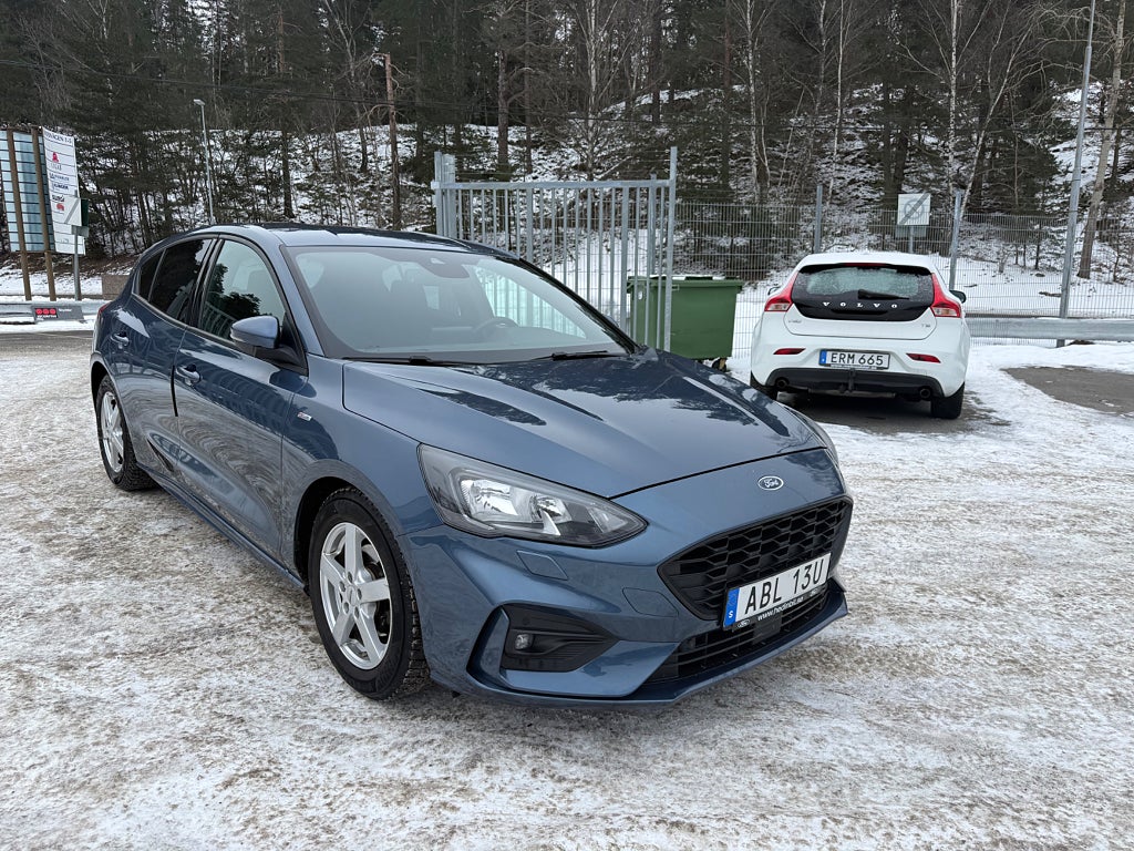 Ford Focus 1.0 EcoBoost 125hk SelectShift ST-Line Kamera Nyservad 