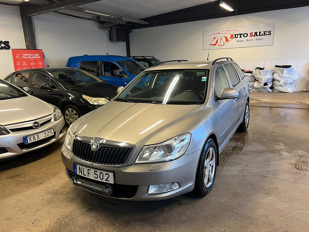 Skoda Octavia Kombi 1.6 TDI Elegance, Sport Euro 5