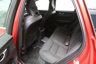 SUV Volvo XC60 17 av 19