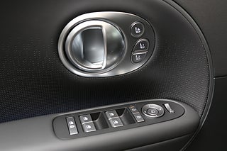 SUV Hyundai IONIQ 16 av 26