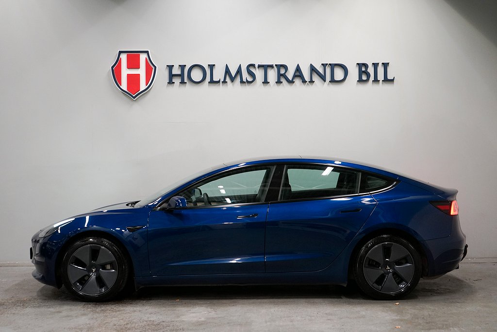 Tesla Model 3 Long Range AWD 440hk Drag Värmepump Pano B-kam