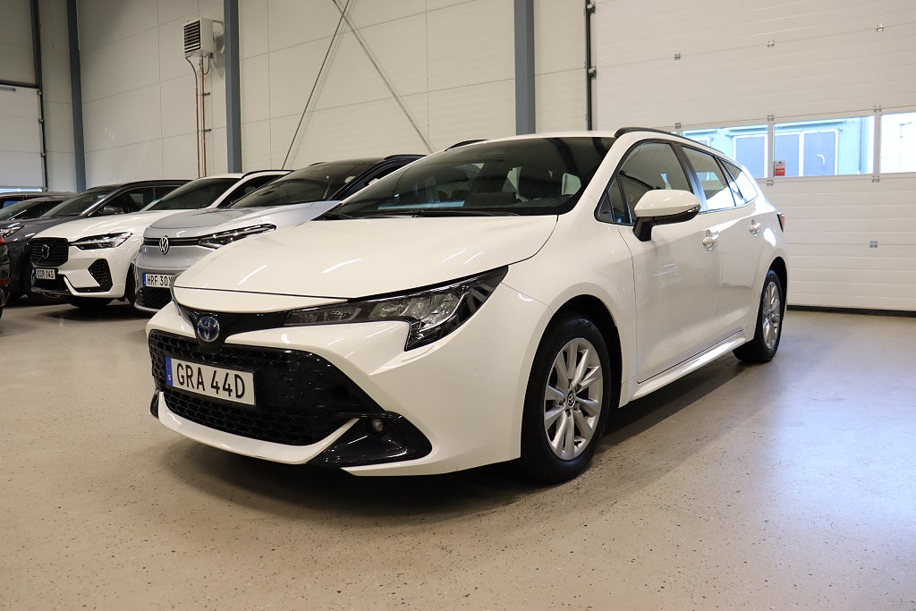 Toyota Corolla Touring Sports Hybrid Active B-Kam M-Värm 140hk