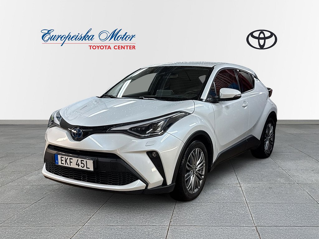 Toyota C-HR 2,0 184 HK EXECUTIVE SKINN V-HJUL NAVI JBL MOMS