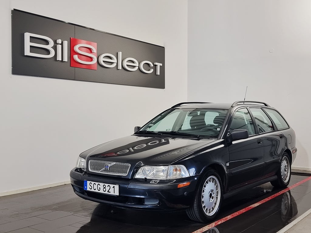 Volvo V40 T4 Euro 4 Ny Kamrem Ny Besk Dragkrok LågMil !!!