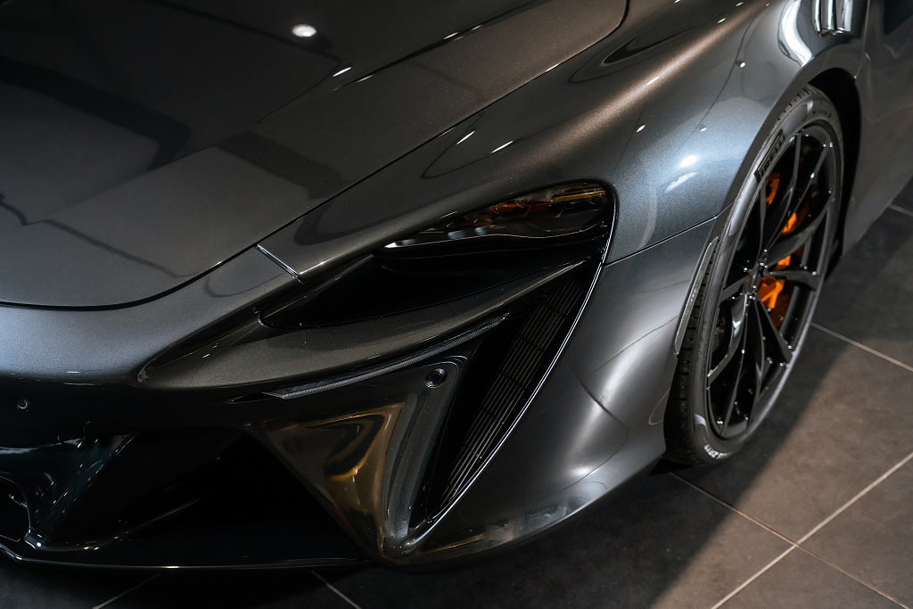 Gallery image 7 of 13