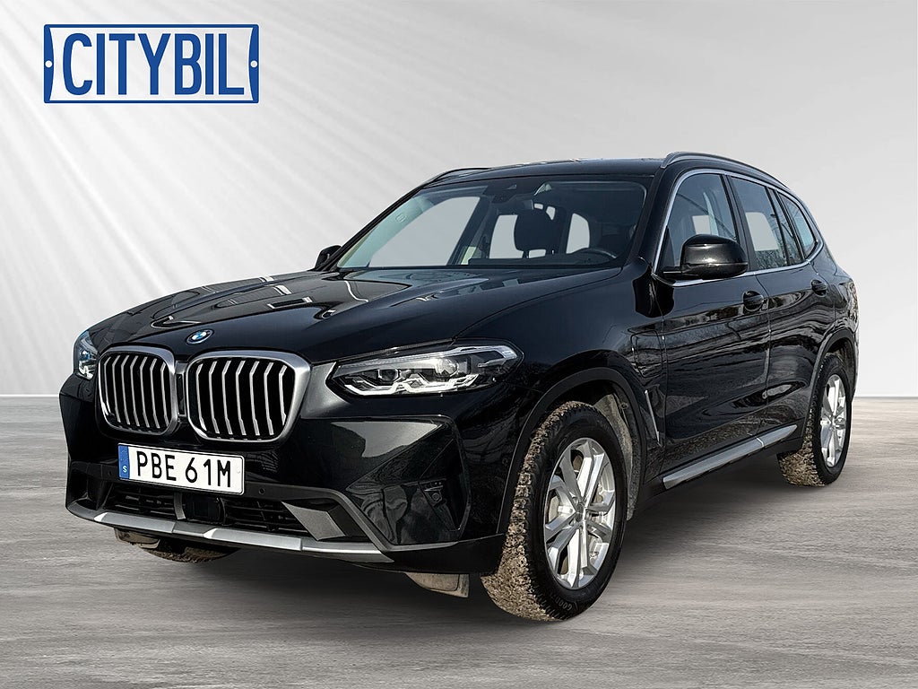 BMW X3 xDrive30e Läder - Head-up - Adaptiv F - Navi - Kamera