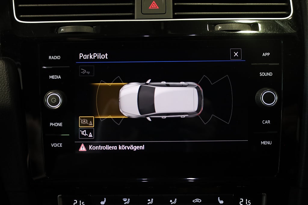 Volkswagen Golf 5-dörrar 1.5 TSI 150HK R-Line M-Värme Kamera Plus-Pkt 2019