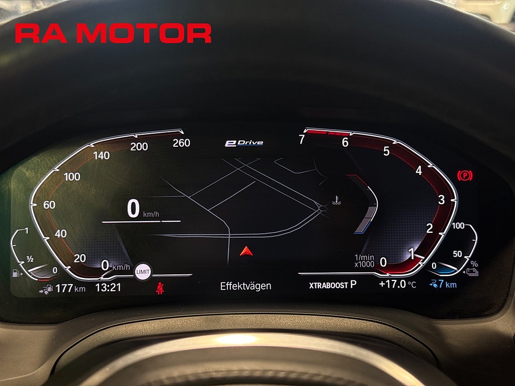 BMW 330e xDrive Touring | Sport Line | M-Ratt | P-sensorer | 2021