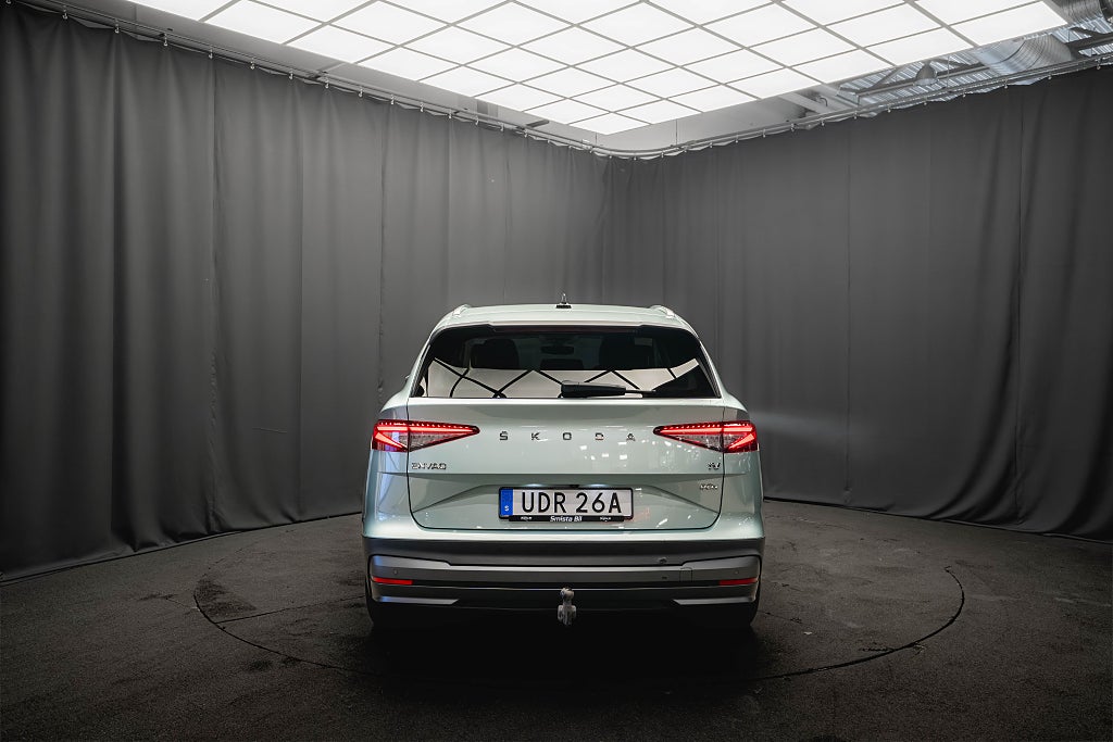 Skoda Enyaq iV 80x ADVANCED CRYSTAL DRAG HUD CANTON ELSTOL 1-ÄGARE