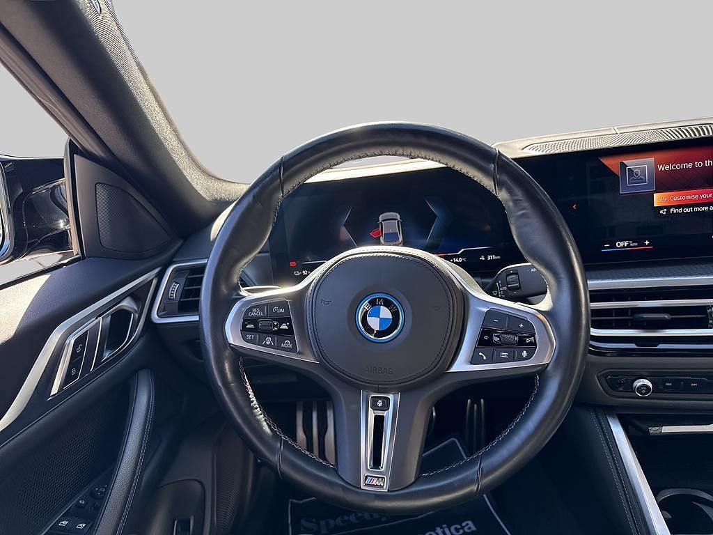 BMW i4 2023 - miniatyr 9