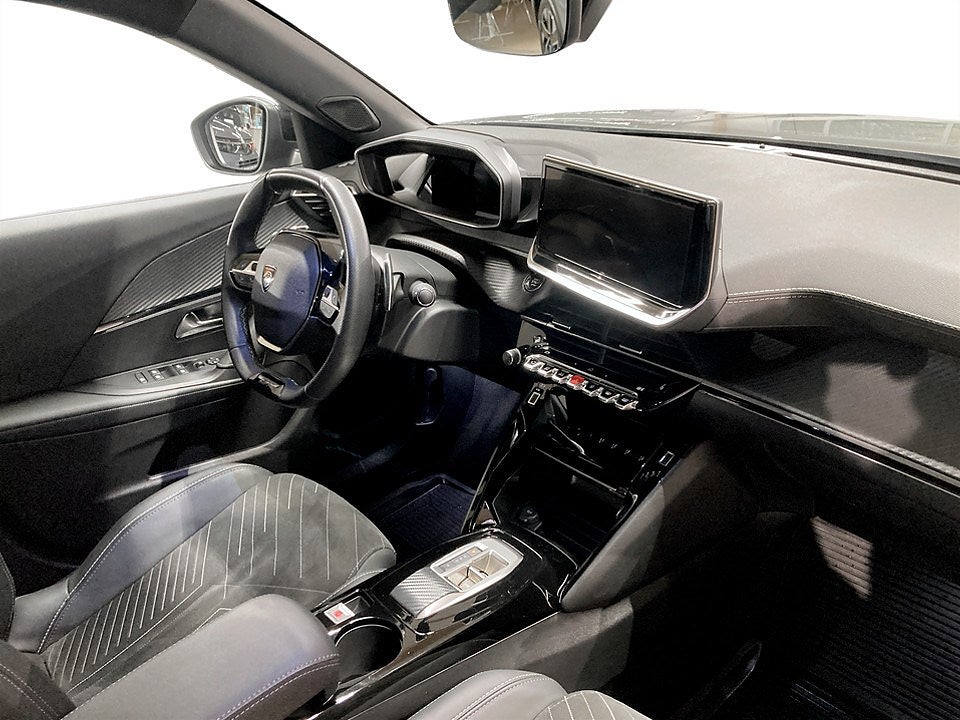 Bild på Peugeot 2008 GT 1.2 PT 130hk Aut - B-KAMERA, CARPLAY