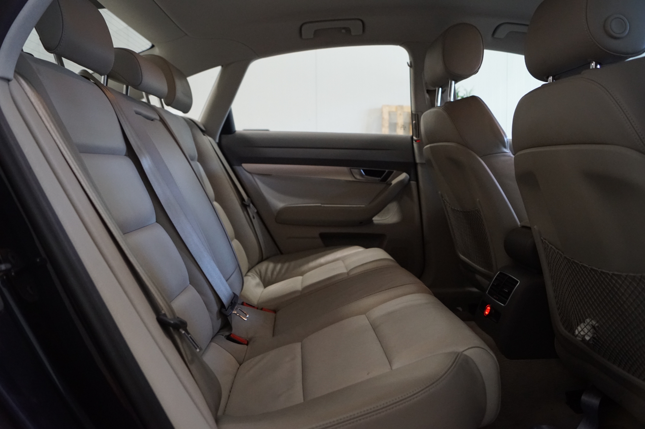 Audi A6 2009, bild 7/37