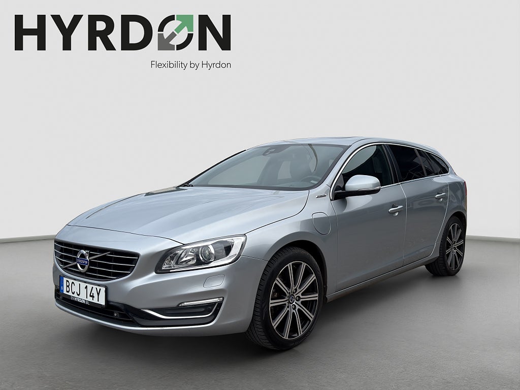 Volvo V60 D6 Plug-in Hybrid AWD Summum Dragkrok/Taklucka/Skinn