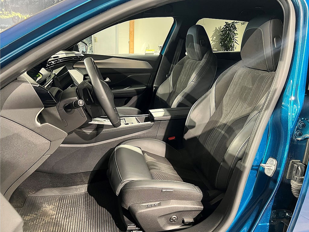 Bild på Peugeot 408 GT 1.2 PT 130hk Aut - B-KAMERA, NAV, EL-STOLAR