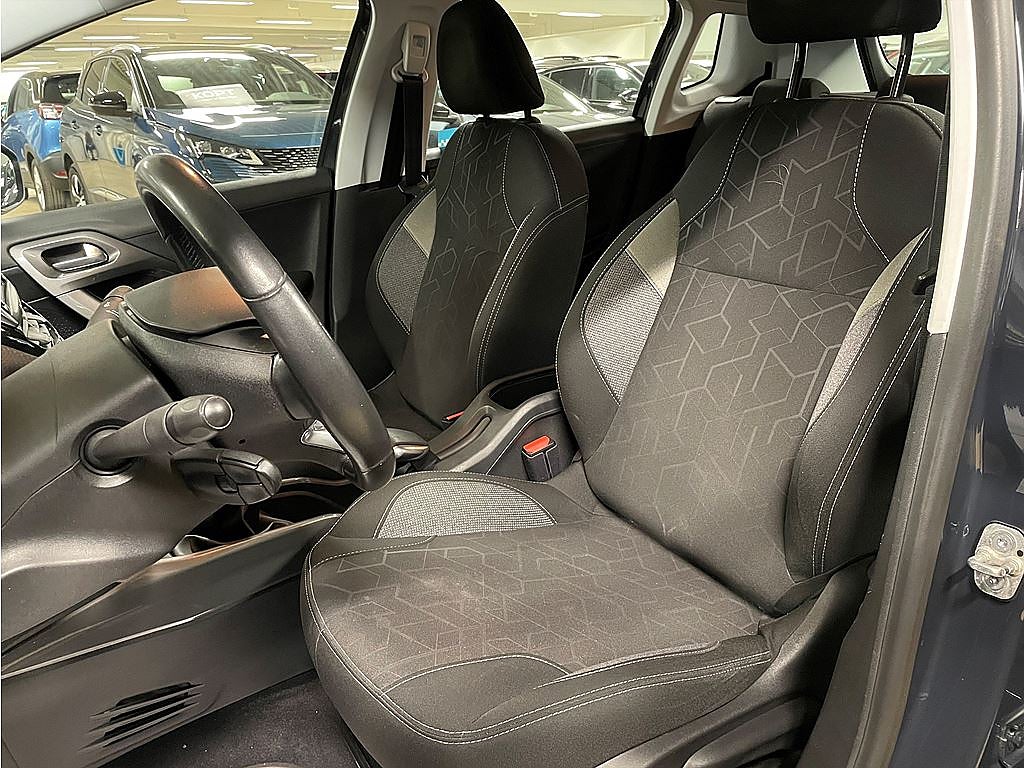 Bild på Peugeot 2008 Active 1.2 PT VTi 82hk - DRAG