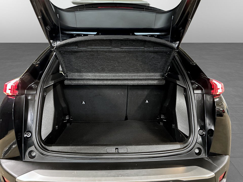 Bild på Peugeot 2008 Allure 1.2 PT 130hk CARPLAY BACKSENSORER