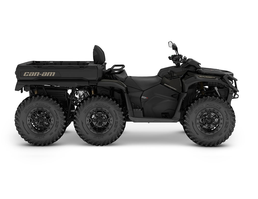 Can-Am Outlander MAX 6x6 Backcountry T 1000R - Förhandsboka