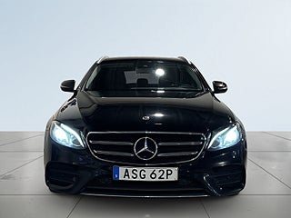 Mercedes-Benz E220 220 T d 4MATIC 9G AMG Drag Pvärm Kamera GPS S/V-hjul – bild 2