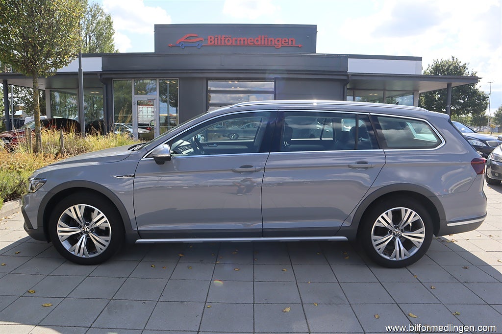 Volkswagen Passat 2.0 TDI 4Motion Alltrack 200hk Aut Momsbil 1 ägare Navi Drag