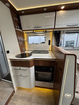 Husbil-integrerad Pilote G 740 GJ SENSATION 150HK AUT 7 av 21